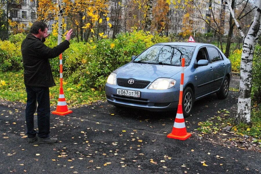 Автошкола в Митино. Автошкола Фаворит. Автошкола Пушкин. Площадка автошколы Фаворит. Автошкола в пушкине