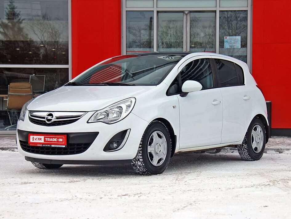 Корса автомат купить. Opel Corsa 2011 белая. Opel Corsa 2011. Опель Корса хэтчбек 2011. Опель Корса 2011 автомат.