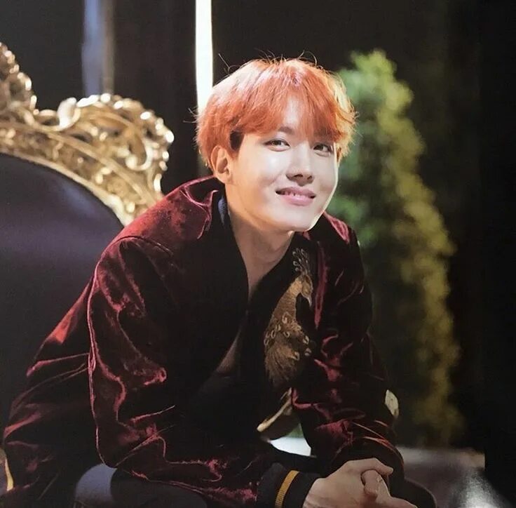 Bts джей хоуп. Джей хоуп бтс. Хосок бтс. Джей хоуп бтс. J hope фото.