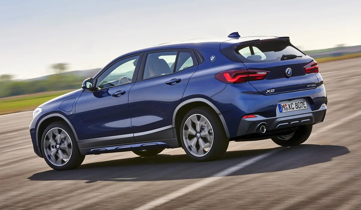 Бмв х2 2025. Bmw x2 hybrid. bmw x2 f39 2025 at. bmw гибрид кроссовер.