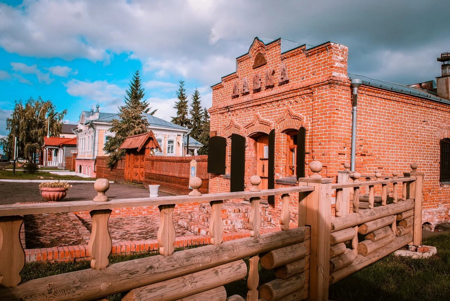 Купить большеречье. Омск Большеречье старина Сибирская. Музей старина Сибирская Большеречье. Музей заповедник старина Сибирская Омская область. Музей заповедник Большеречье.