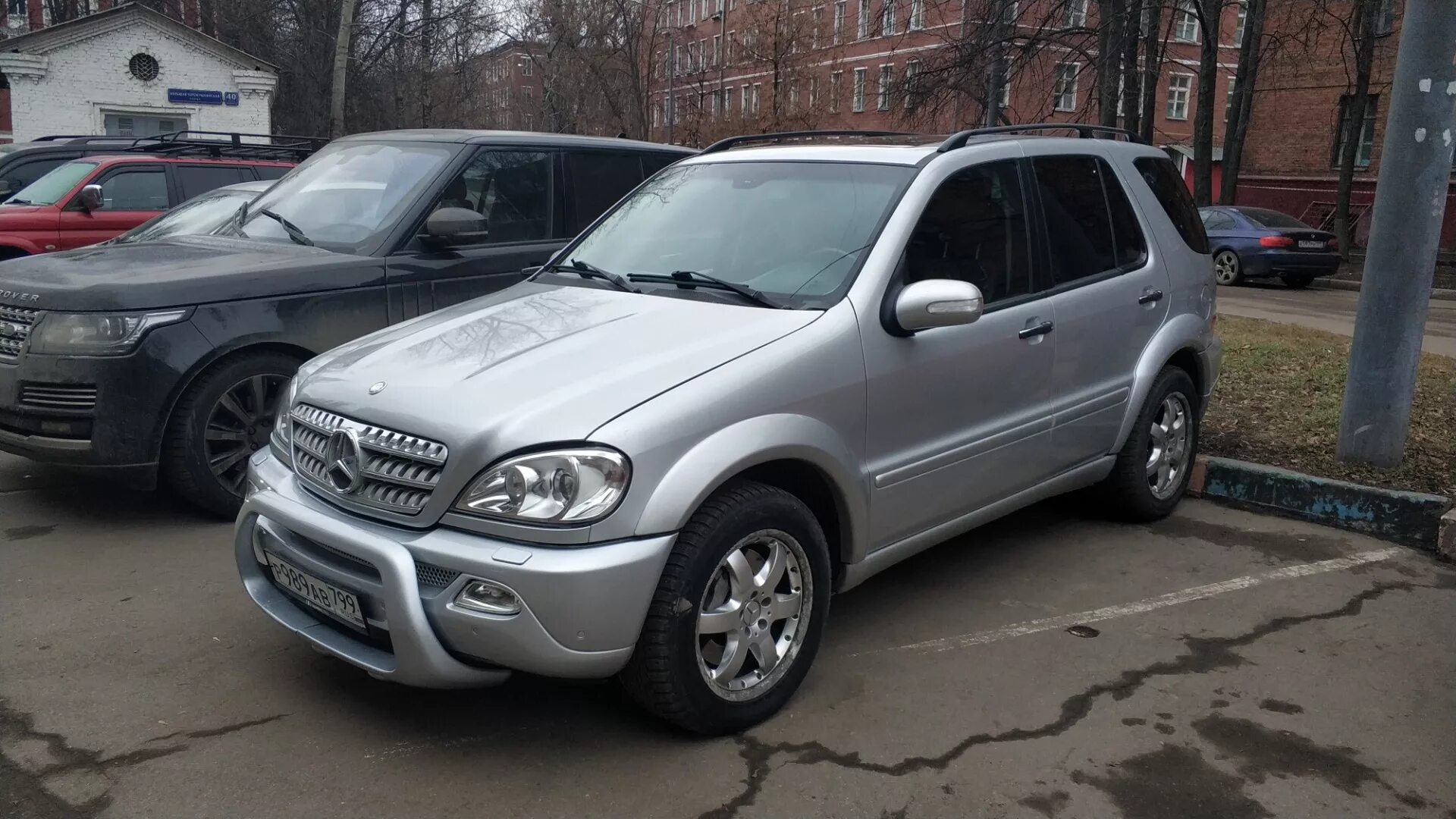 Куплю мерседес w163. Ml 55 AMG w163. Мерседес 163 ml. Мерседес мл 163 Рестайлинг. W163 ml55.