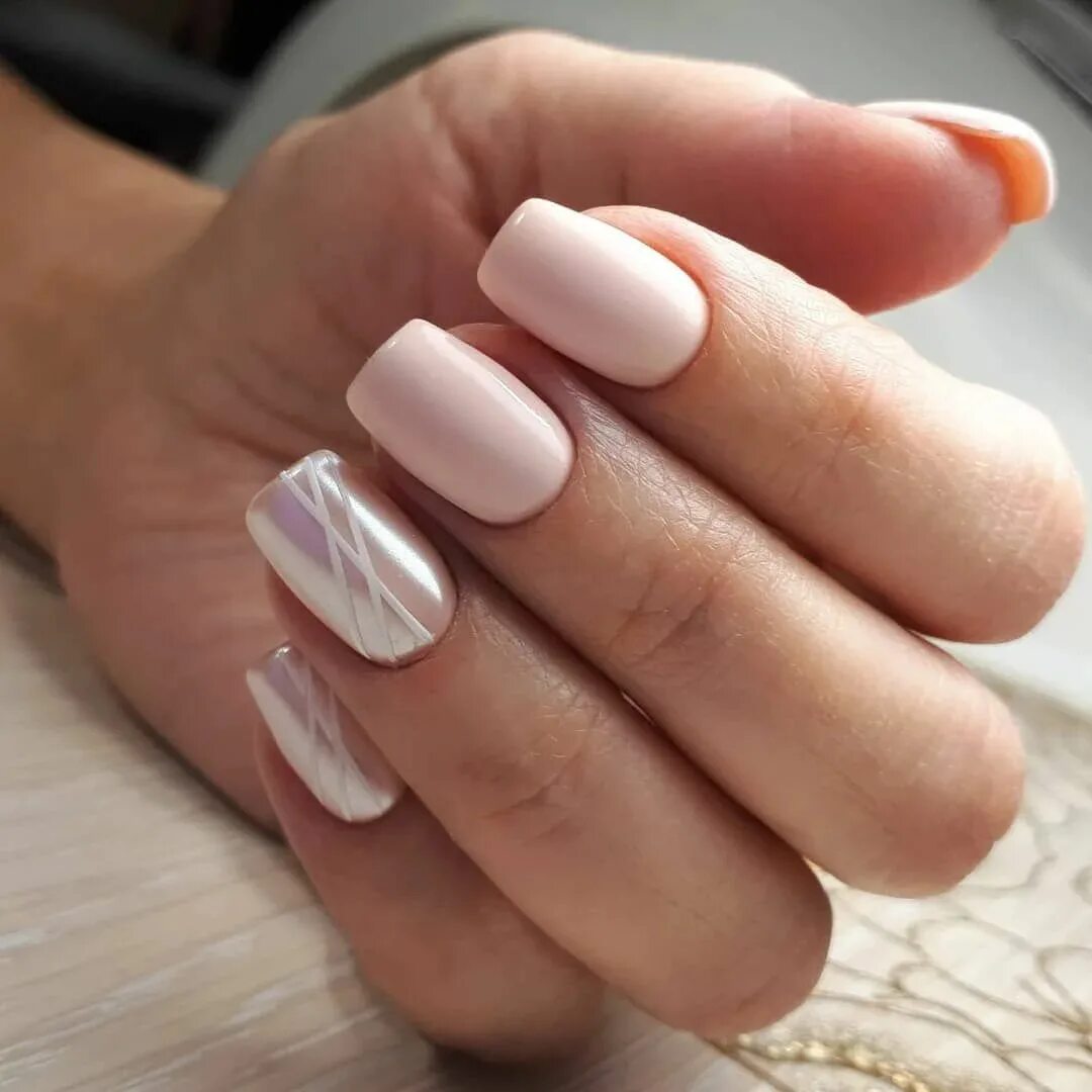 маникюр тренды. ногти мягкий квадратзизайн. ногти мягкий квадрат. стильный маникюр. маникюр на квадратные ногти.