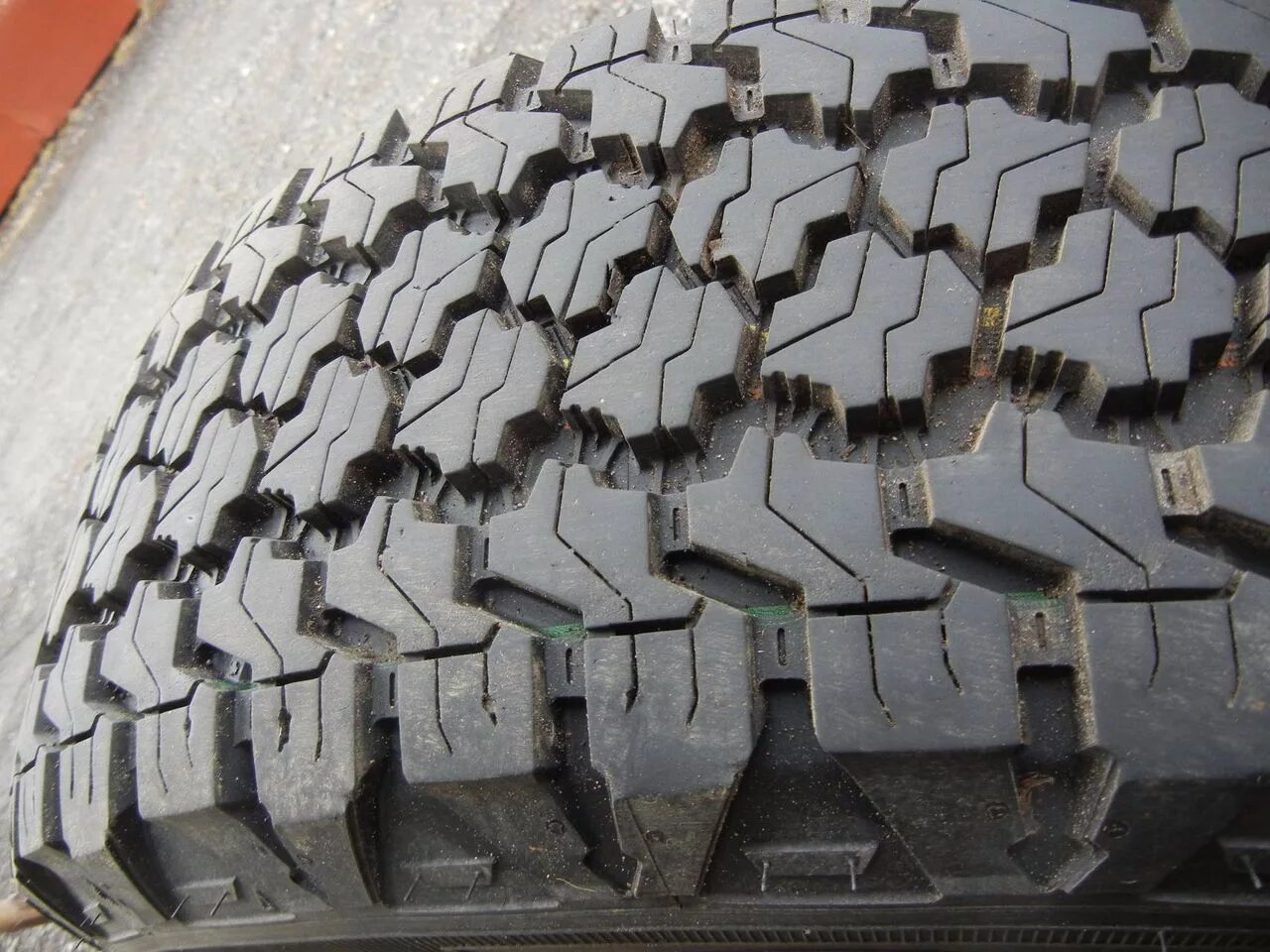 Автошины 215 70r16. Автошины 215 70r16. Triangle tr292 215/70 r16 100t. Кама 235 215/70 r16 _. Yokohama geolandar h/t g095a.