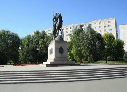 Сколько памятников в оренбурге