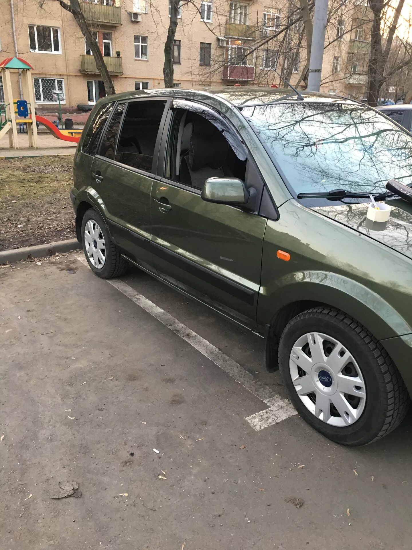 Форд фьюжн с молдингами. Молдинги ford fusion. Молдинг левой задней двери форд фьюжен артикул. Молдинг двери форд фьюжн. 6.