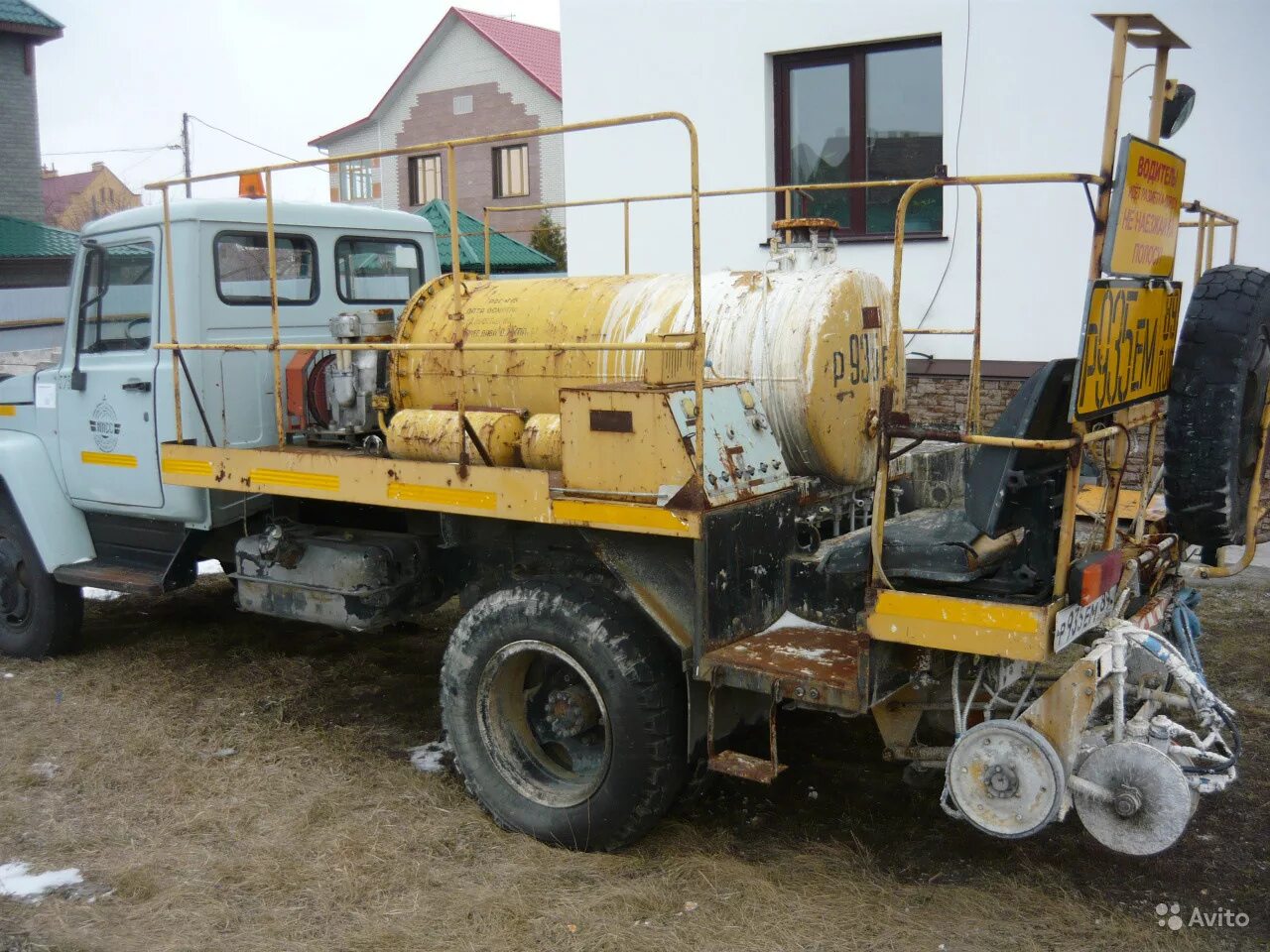 Пу-53 на базе газ 53. Дэ 18. Маркировочная машина дэ-18а. Распределитель жидких реагентов. Распределитель жидких реагентов.