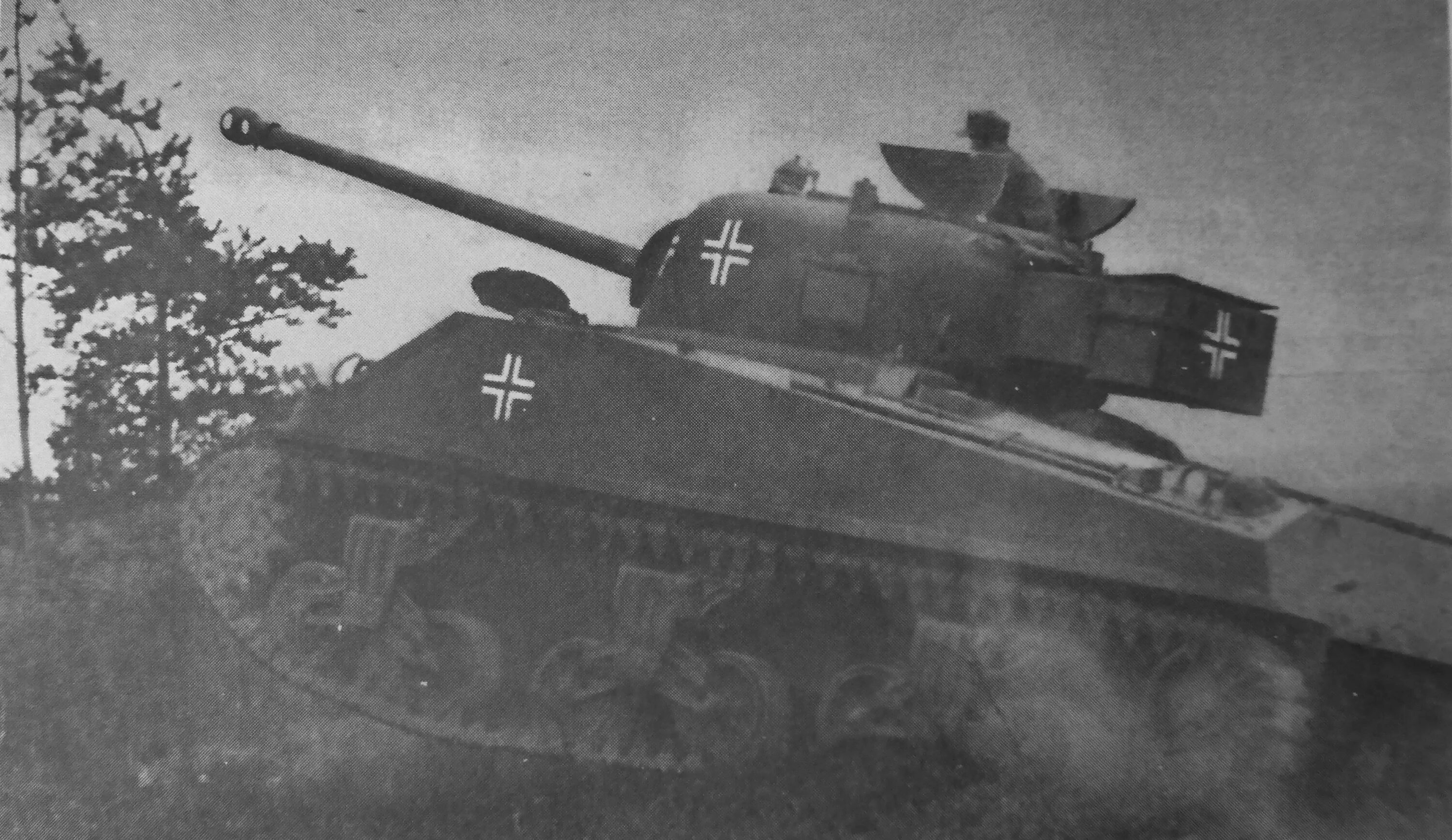 Немецкий трофейный танк «Шерман Файерфлай». Трофейные танки Шерман. Трофейные танки Шерман в Вермахте. Шерман и т34.