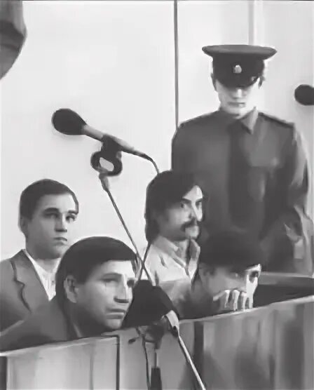 30 лет захвату автобуса во Владикавказе: Почему полковник КГБ простил главаря ба
