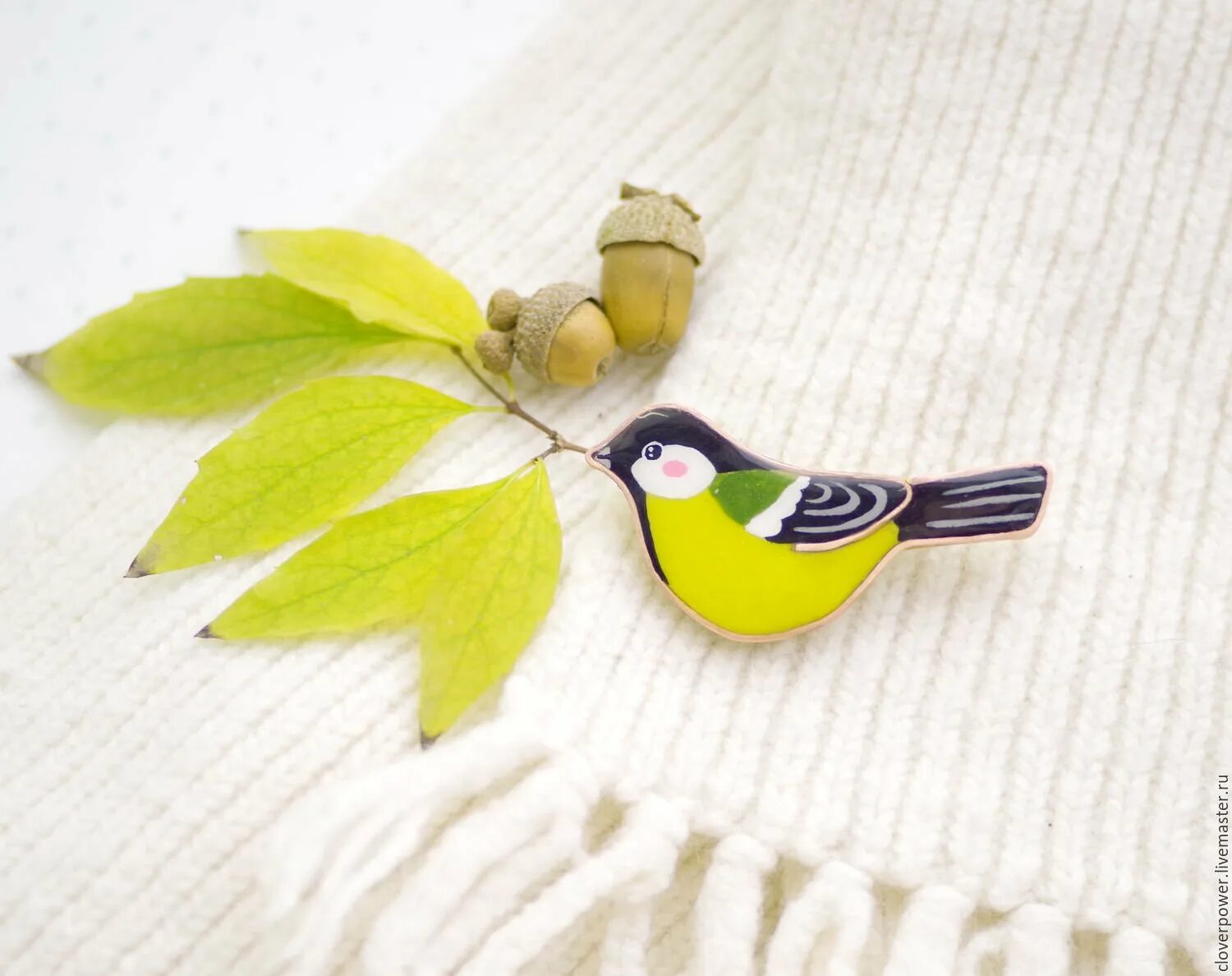 Синичка из войлока. Поделка птичка. Синичка из природного материала. Брошь бисером синичка. Как сделать синичку своими руками.