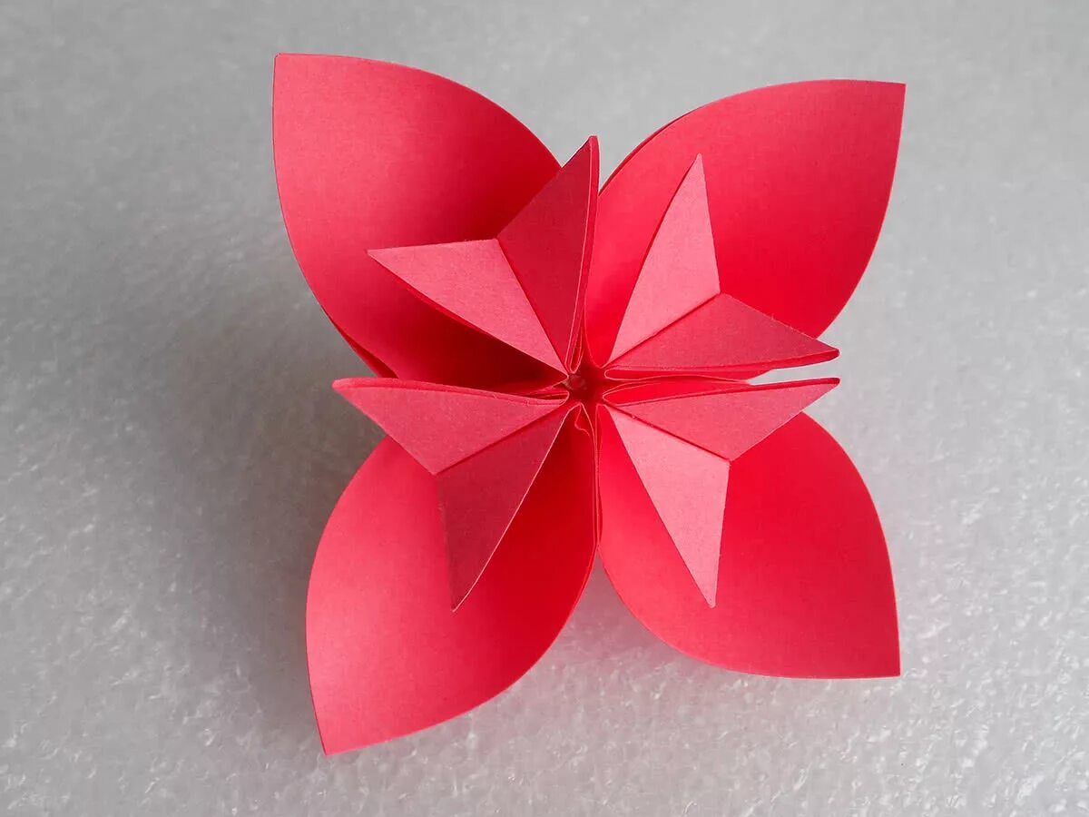 Оригами цветок. Объемные цветы из бумаги. Объемные цветы оригами. Цветы оригами из бумаги своими руками. Оригами цветов поэтапно