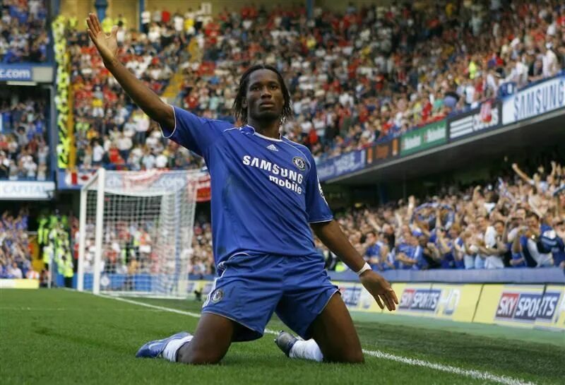 Дрогба вождь. Drogba футболист. Дрогба клубы. Дидье дрогба футболист. Дрогба клубы.