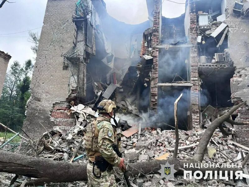 Разрушенные дома в донецке. Раненые в авдеевке список. Оборона авдеевки. Авдеевка старые фото. Авдеевка.