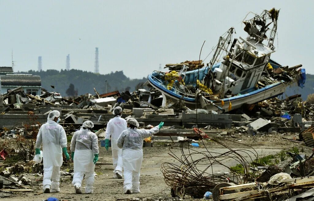 Аэс фукусима 1 2011. ЦУНАМИ В Японии 2011 Фукусима. Фукусима 1 авария. Авария на АЭС Фукусима-1 (Япония).. Авария на АЭС Фукусима-1 (Япония, 2011)..