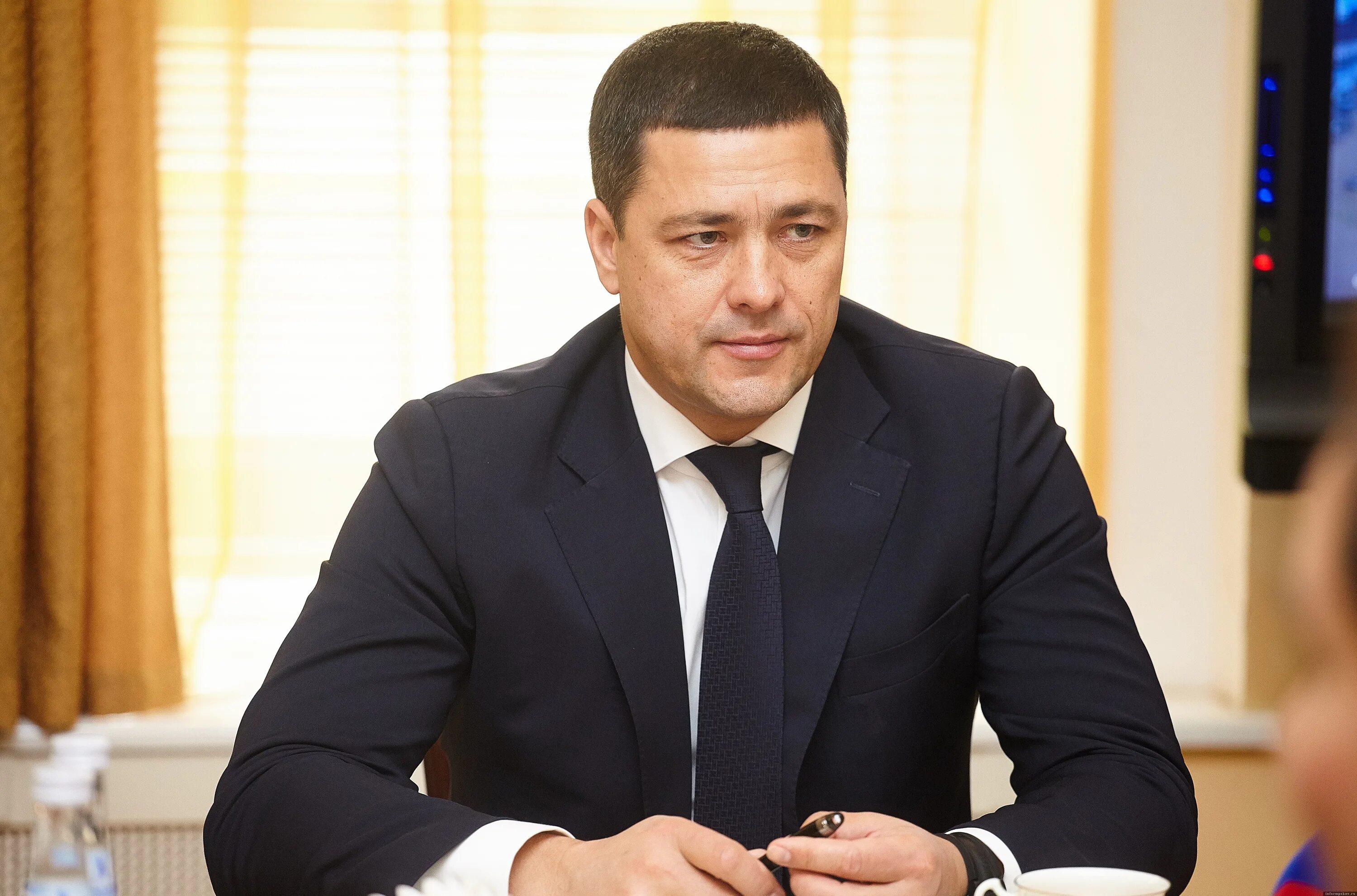 Ведерников г