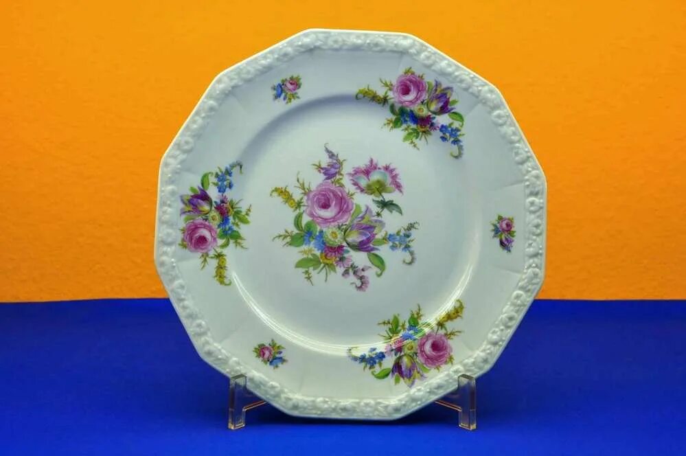 Фарфор розенталь. Столовый сервиз сан суси розенталь. Розенталь фарфор 1777. Тарелки розенталь versace. Тарелки розенталь винтаж.