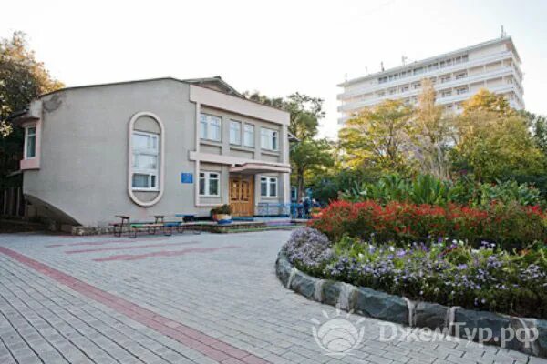 Санаторий дружба ставрополь. Поселок дружба ставропольский край. Санаторий дружба евпатория. Город евпатория в крыму санаторий дружба. Пансионат днепр евпатория.