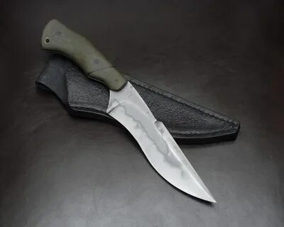 Fighting knives