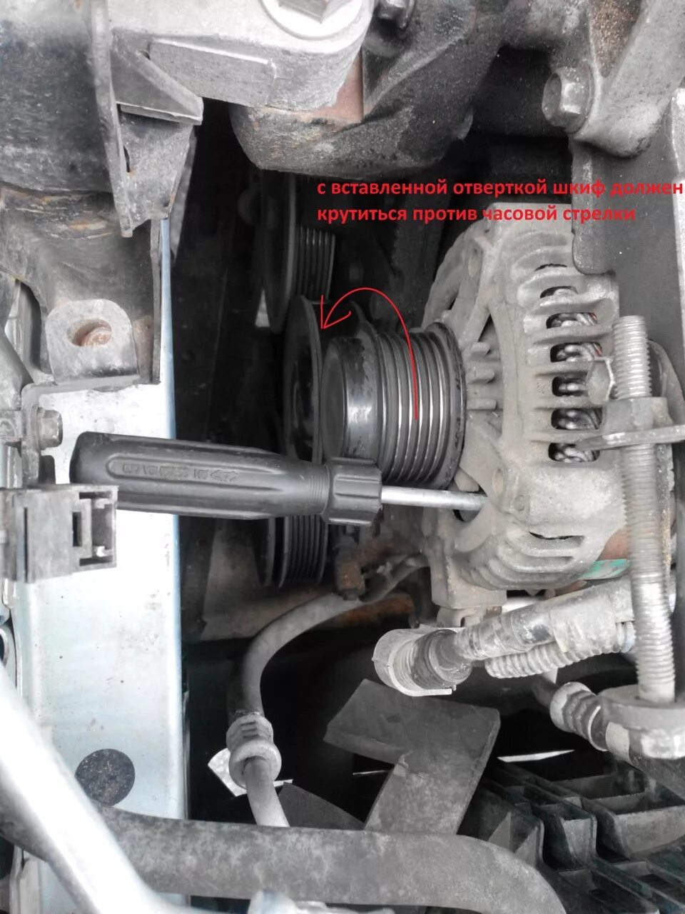 Холостом ходу в1 шевроле круз. Датчик холостого хода мазда 3 бк 1. Патрубок датчика холостого хода ауди 100 2. Датчик холостого хода карбюраторе ауди 80. Стук в двигателе на холостых.