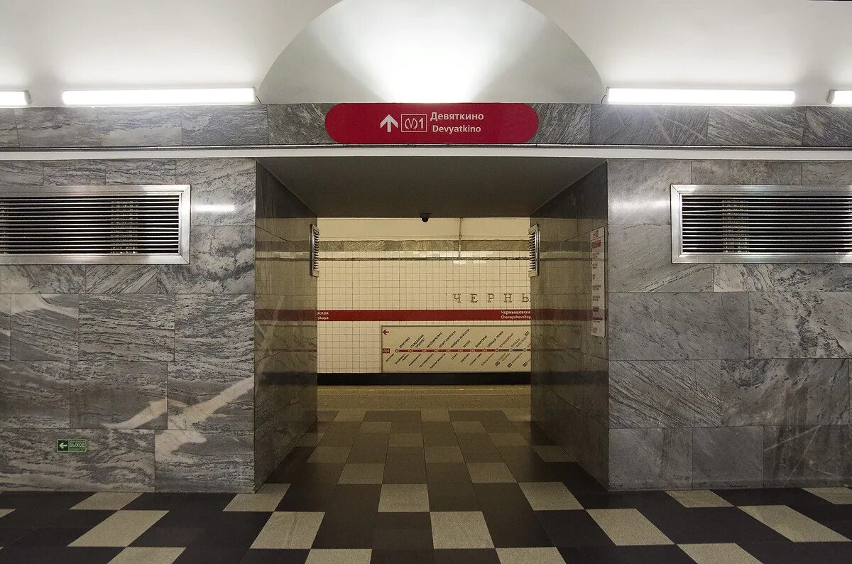 Чернышевская станция метро санкт петербург. Ст чернышевская санкт-петербург. Чернышевская станция метро санкт петербург. Станция метро чернышевская спб. Станция метро чернышевская.