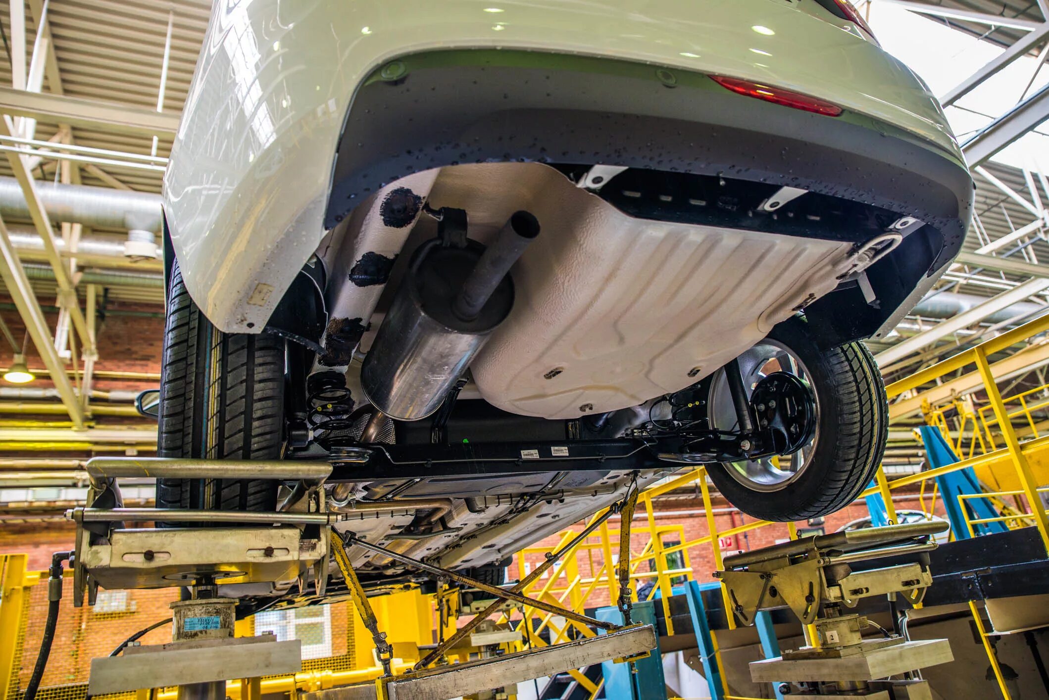 Задняя подвеска лада веста. Подвеска автоваз. Передняя подвеска лада гранта драйв актив. Задняя подвеска лада веста. Задняя независимая подвеска лада 2115.