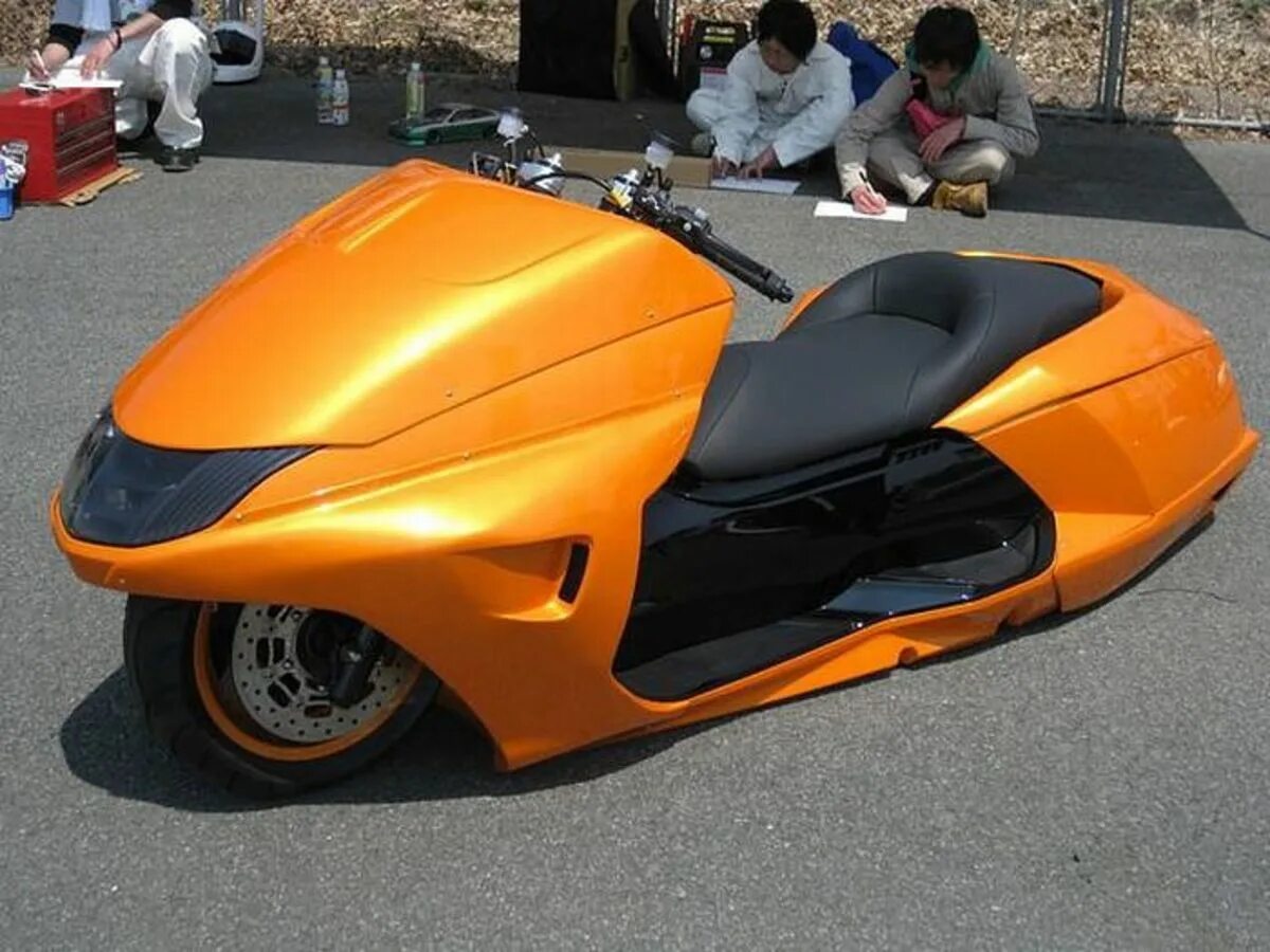 Самый мощный скутер. Yamaha Maxam 250. Тюнингованные макси скутера. Yamaha Maxam Custom. Yamaha Maxam 250 тюнинг.