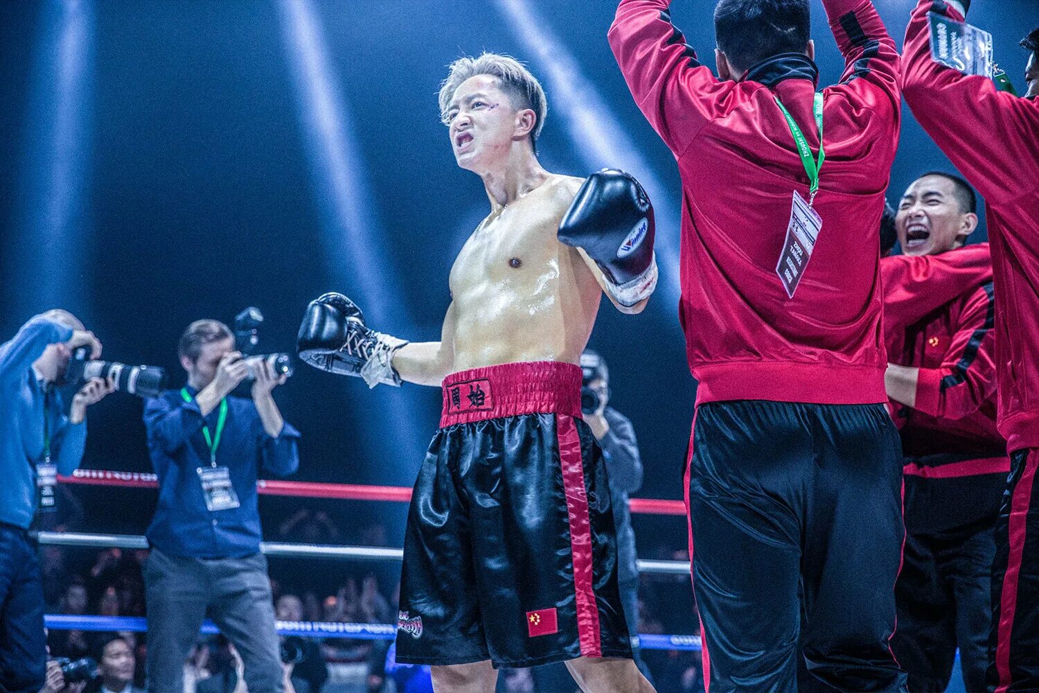 Мойзес в юфс. Бойцы ufc. Федор емельяненко бейдер. Нокаут фильм 2020. Кровавый нокаут боевик 2023.