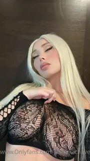 daniella-chavez.