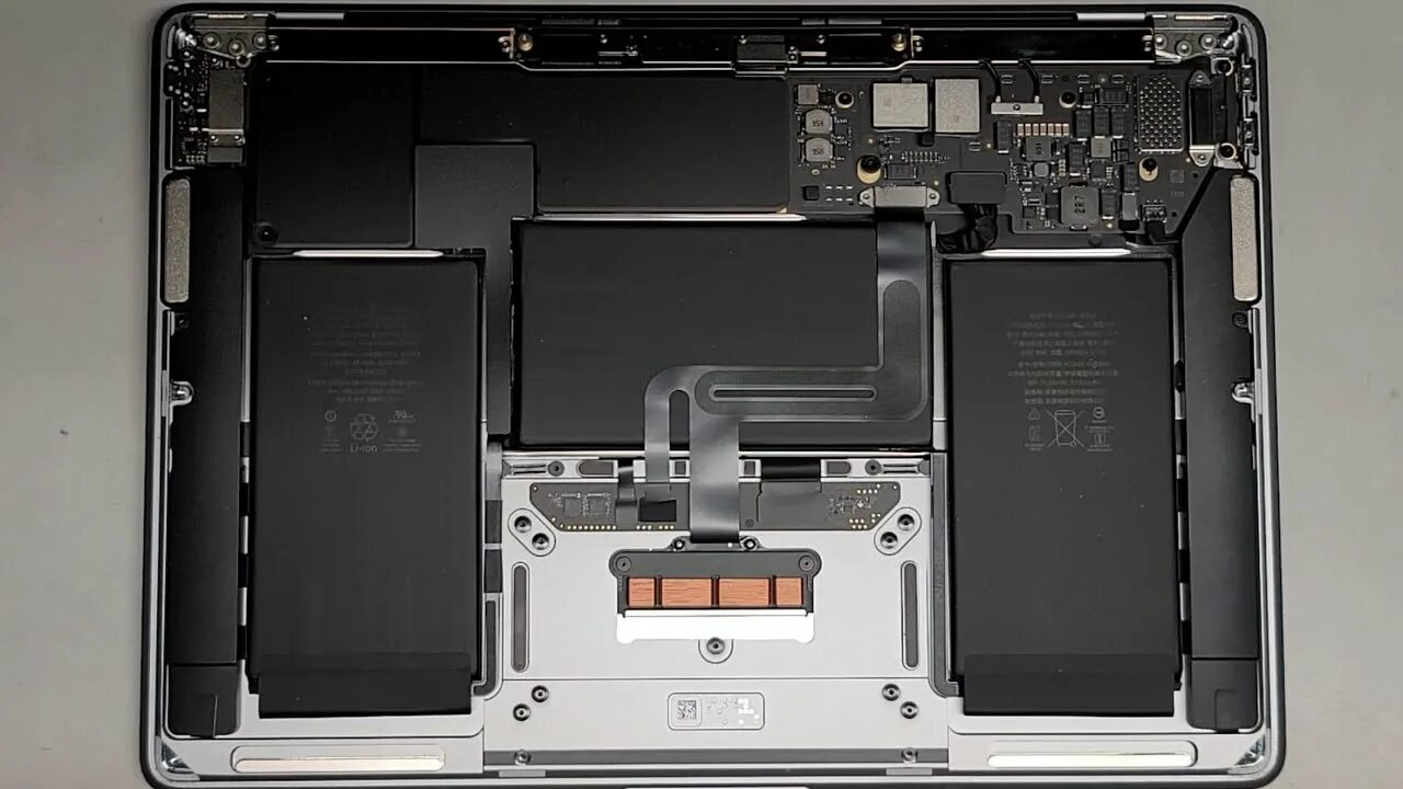 A2337. Macbook air m1 a2337. a2337 macbook air. macbook air m1 disassembly. macbook a2337 без крышка.