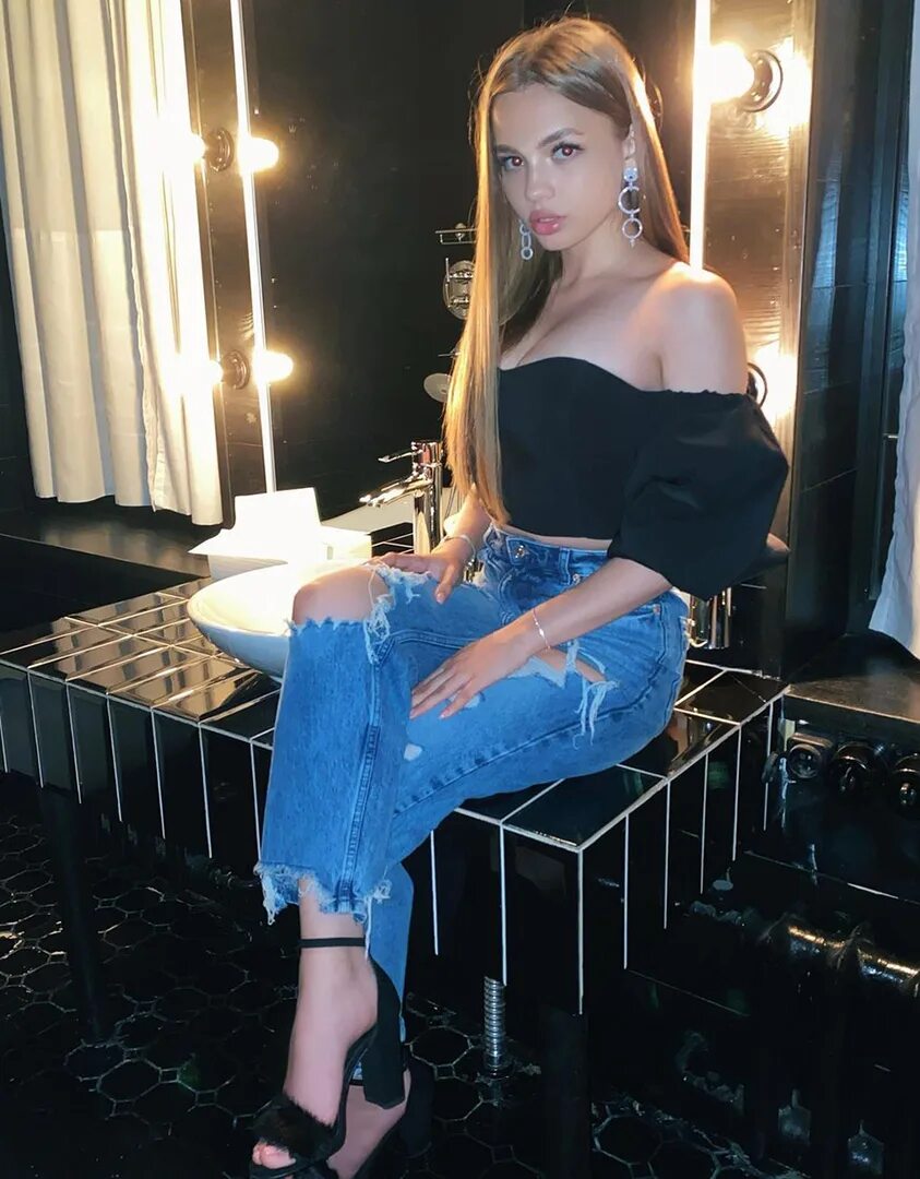 Вечерний лайк юля гаврилина. Вечерний лайк юля гаврилина