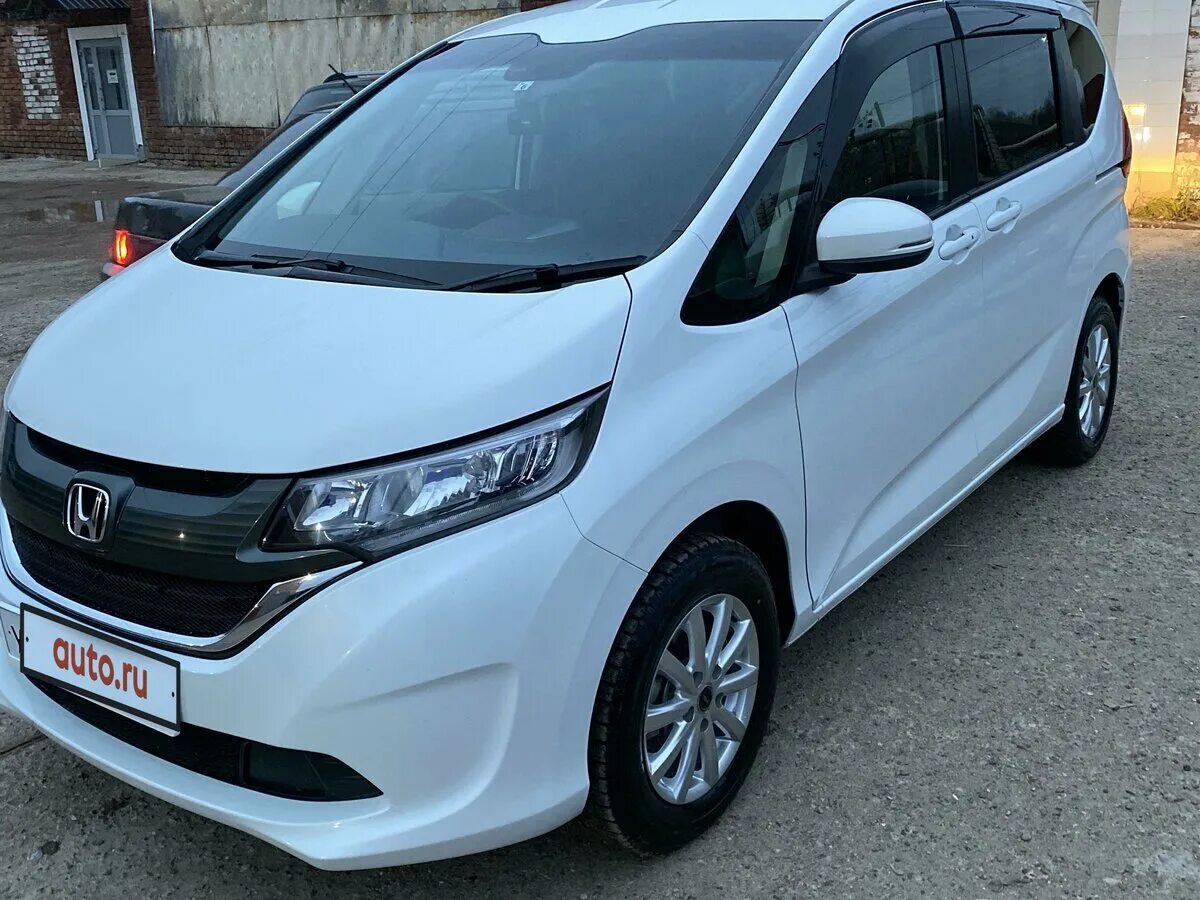 Хонда фрид спайк 2013 года фото. Птф хонда фрид спайк. 5 cvt. Honda freed 1. Freed салон.