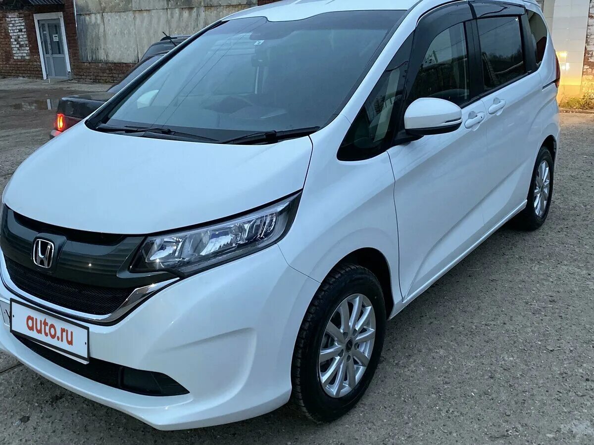 Вариатор freed. Honda freed 2 белая. Машина freed 2018 год цена отзывы.