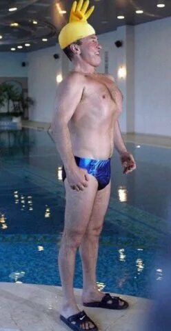Дмитрий Медведев Голый