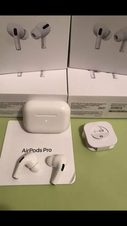 Airpods кнопка на кейсе. AIRPODS Pro Lux copy. AIRPODS Pro 2 зарядка. AIRPODS Pro разъем для зарядки. Разъем для наушников аирподс про.