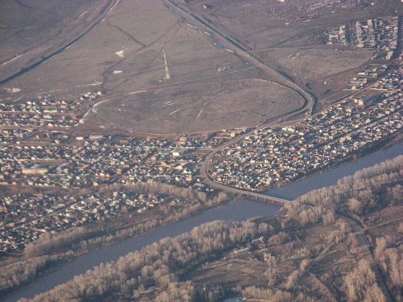 Погода в татарской каргале. Татарская Каргала Оренбургская область. Село Татарская Каргала Оренбург. Татарская Каргала школа. Деревня Татарская Каргала кладбище.