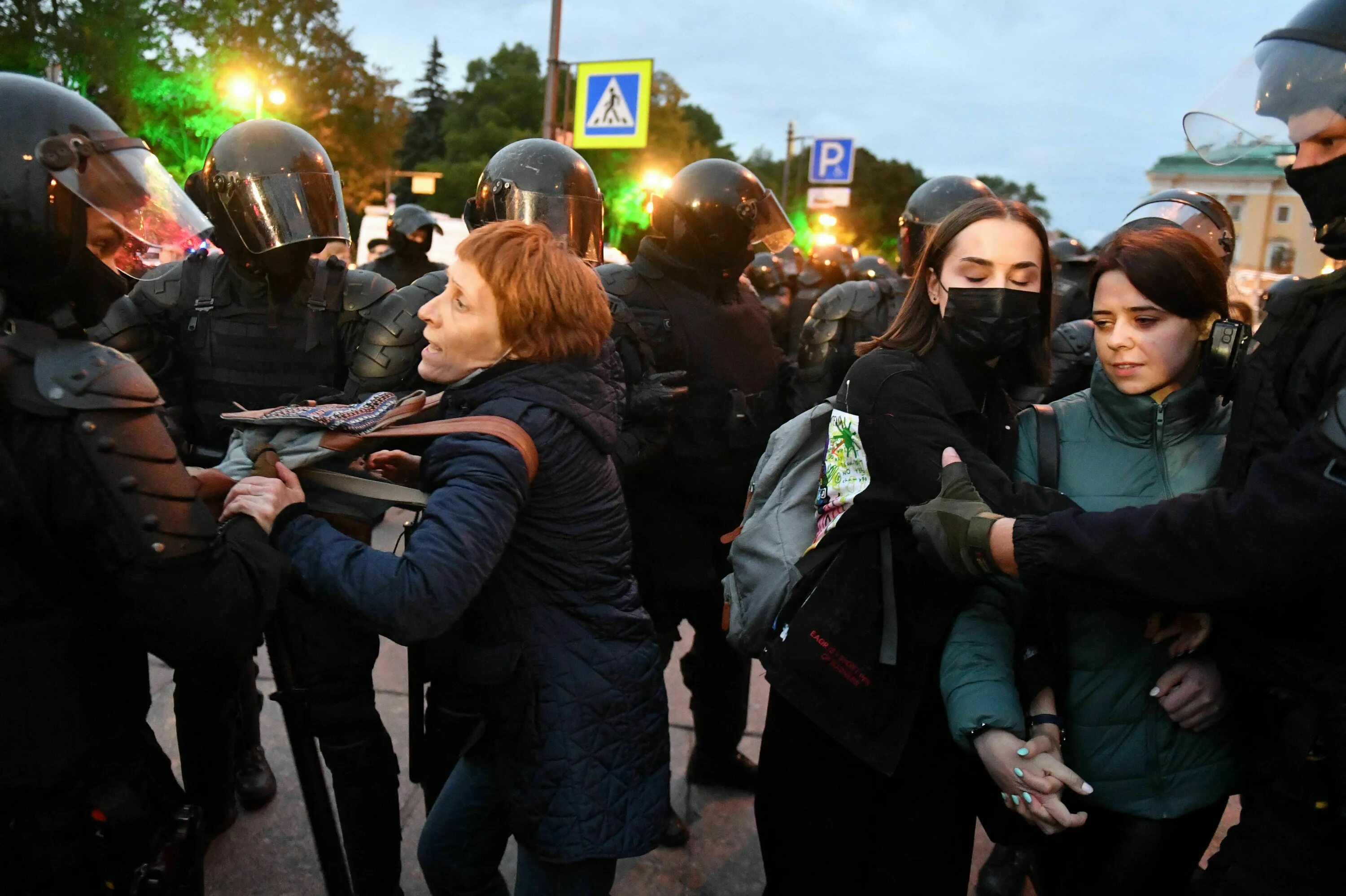 Протесты в Санкт-Петербурге. Митинг. Митинг в Питере. Митинг в Москве. Тотальная мобилизация 2024