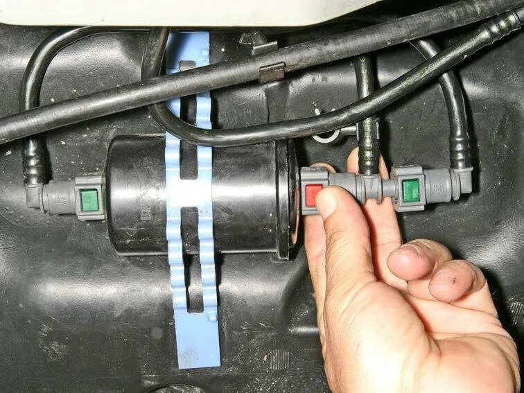 Топливный фильтр рено логан 2 1. 6. 2008. 6. 4 2011 года.