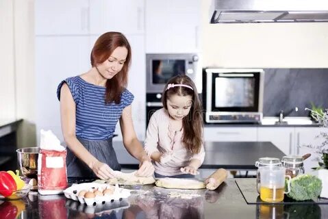 My mother like cooking