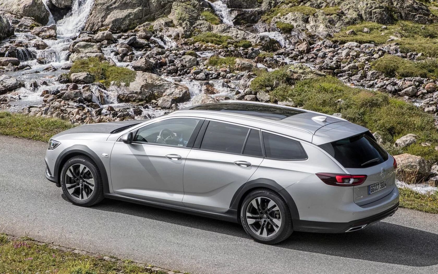 Opel insignia country tourer 2014 салон. Insignia country tourer 2. Opel insignia. Кантри турер. Opel insignia country tourer 2013.
