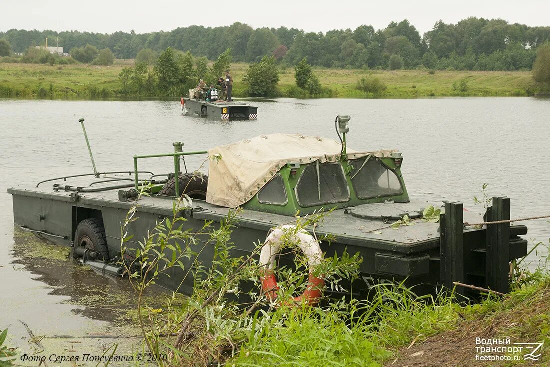 Бмк-130 буксирно-моторный катер. Теплоход бмк-130. Буксирно-моторный катер бмк-225. Катер бмк 460. Бмк авто отзывы.