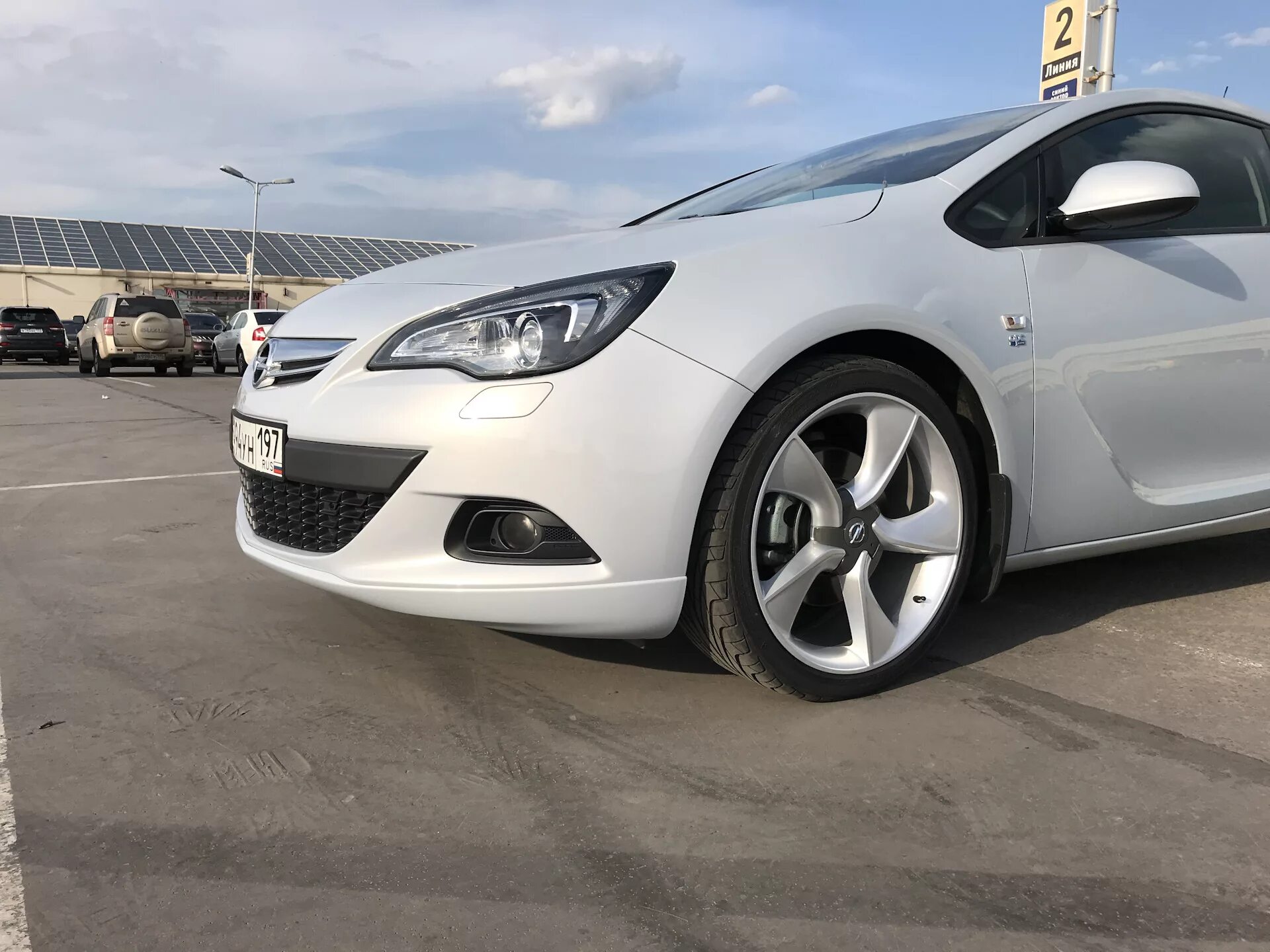 P p c line. Astra j opc r19. губа astra j gtc. opel astra j хэтчбек opc line. опель астра gts диски r20.