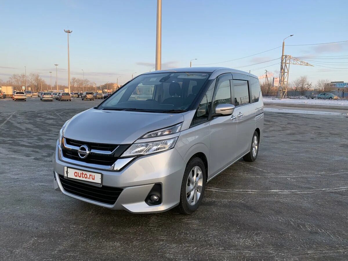 Купить ниссан минивэн. Nissan Serena 2017. Nissan Serena Hybrid 2017. Nissan Serena (c27) | 2016>. Ниссан Серена гибрид 2017.