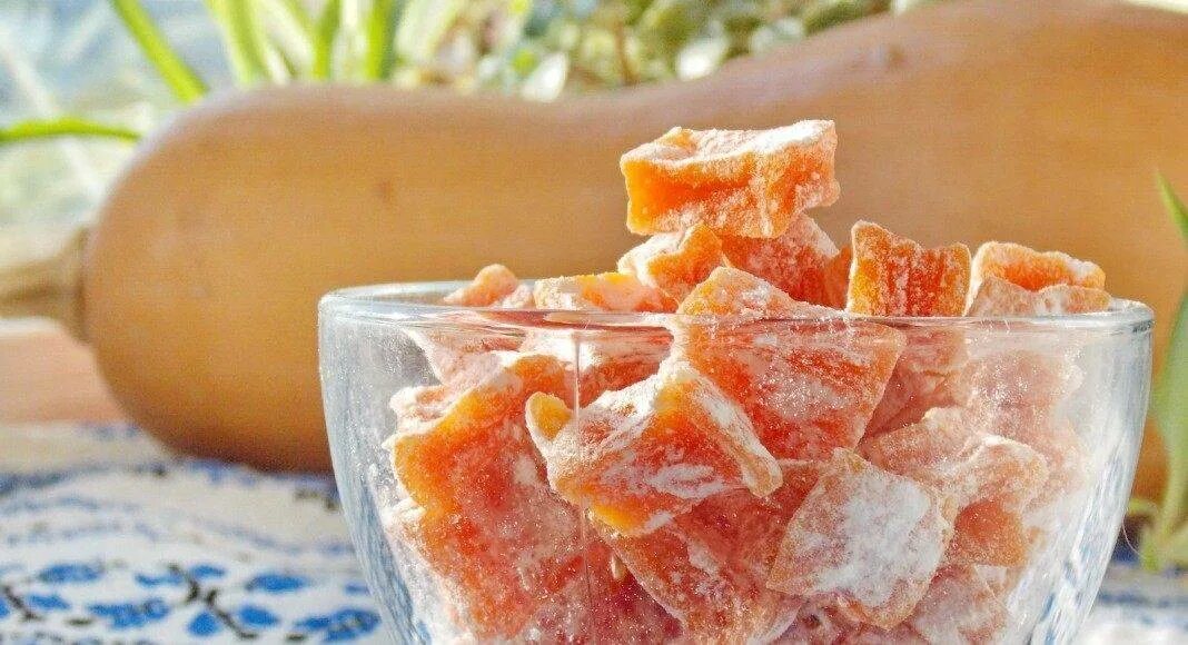 Простой рецепт цукатов из тыквы. Цукаты из тыквы в микроволновке. цукаты из моркови и тыквы. мед с цукатами. цукаты в домашних условиях.