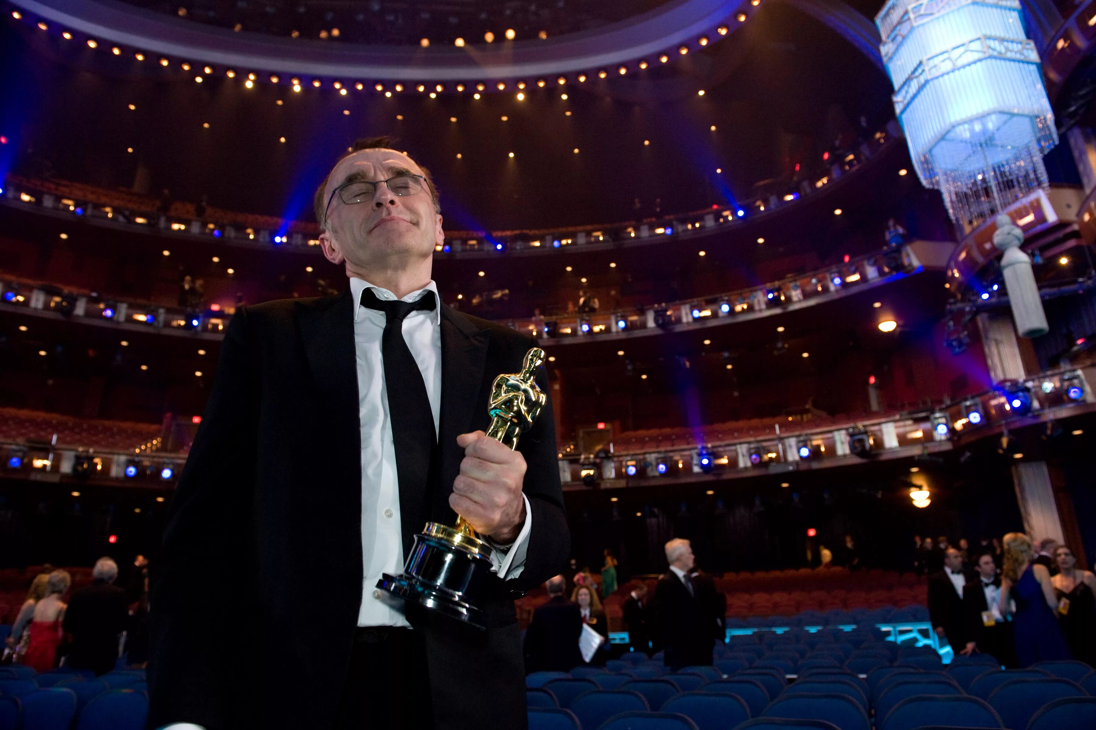 Danny Boyle. Оскар 2009. Дэнни Бойл Оскар. Миллионер из трущоб Оскар.