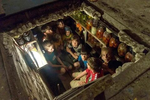 Гудит в подвале