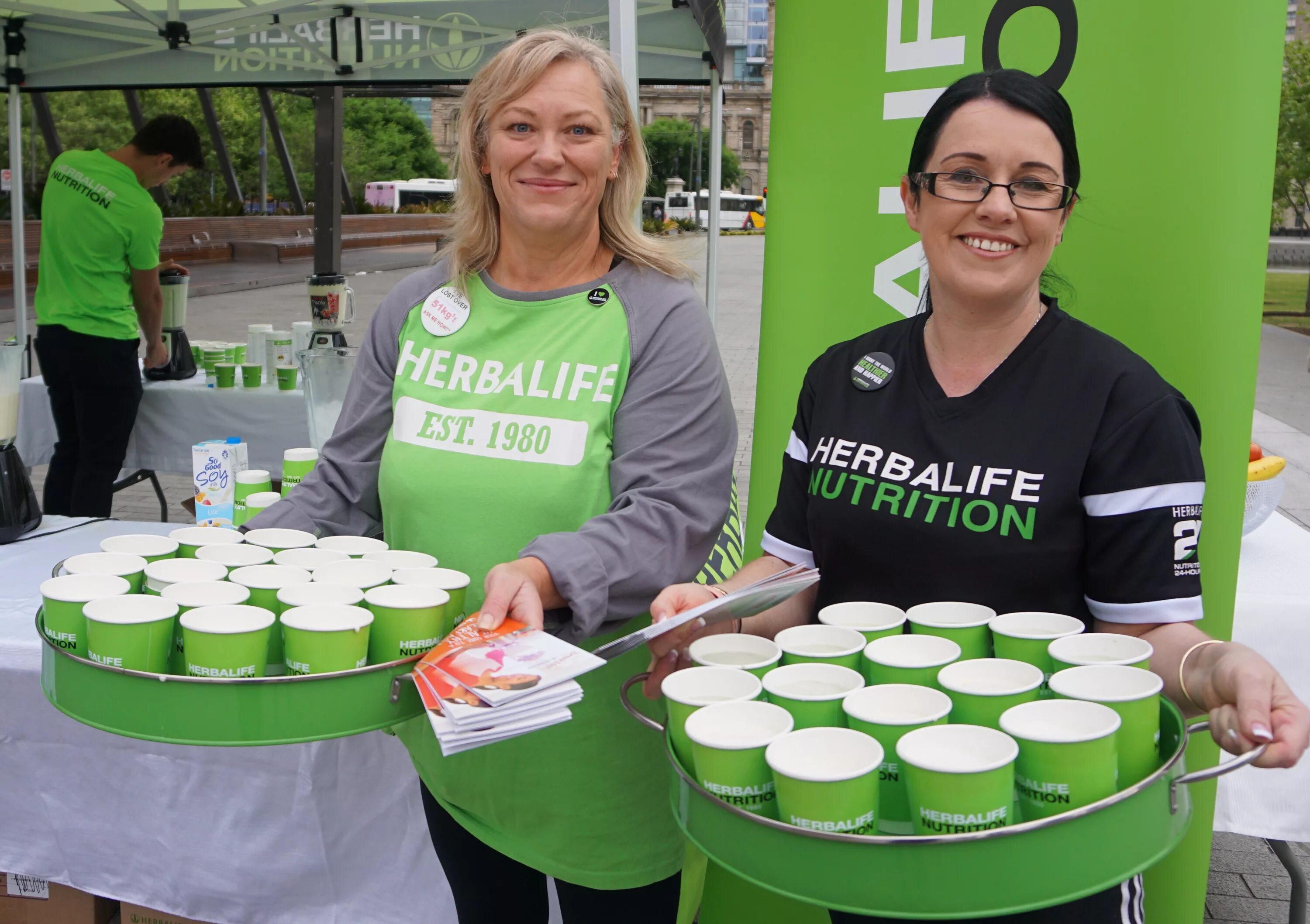 Гербалайф форум. Панкейки Гербалайф. Фотосессия Гербалайф. Завод Herbalife. Команда Гербалайф.