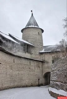 В москве кремль в пскове