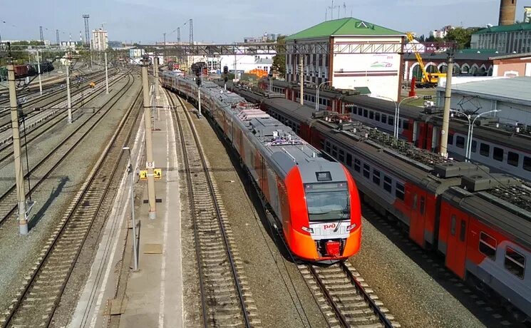 Ласточка Магнитогорск Челябинск. Поезд Челябинск Магнитогорск. Электричка Челябинск. Поезд 7901.