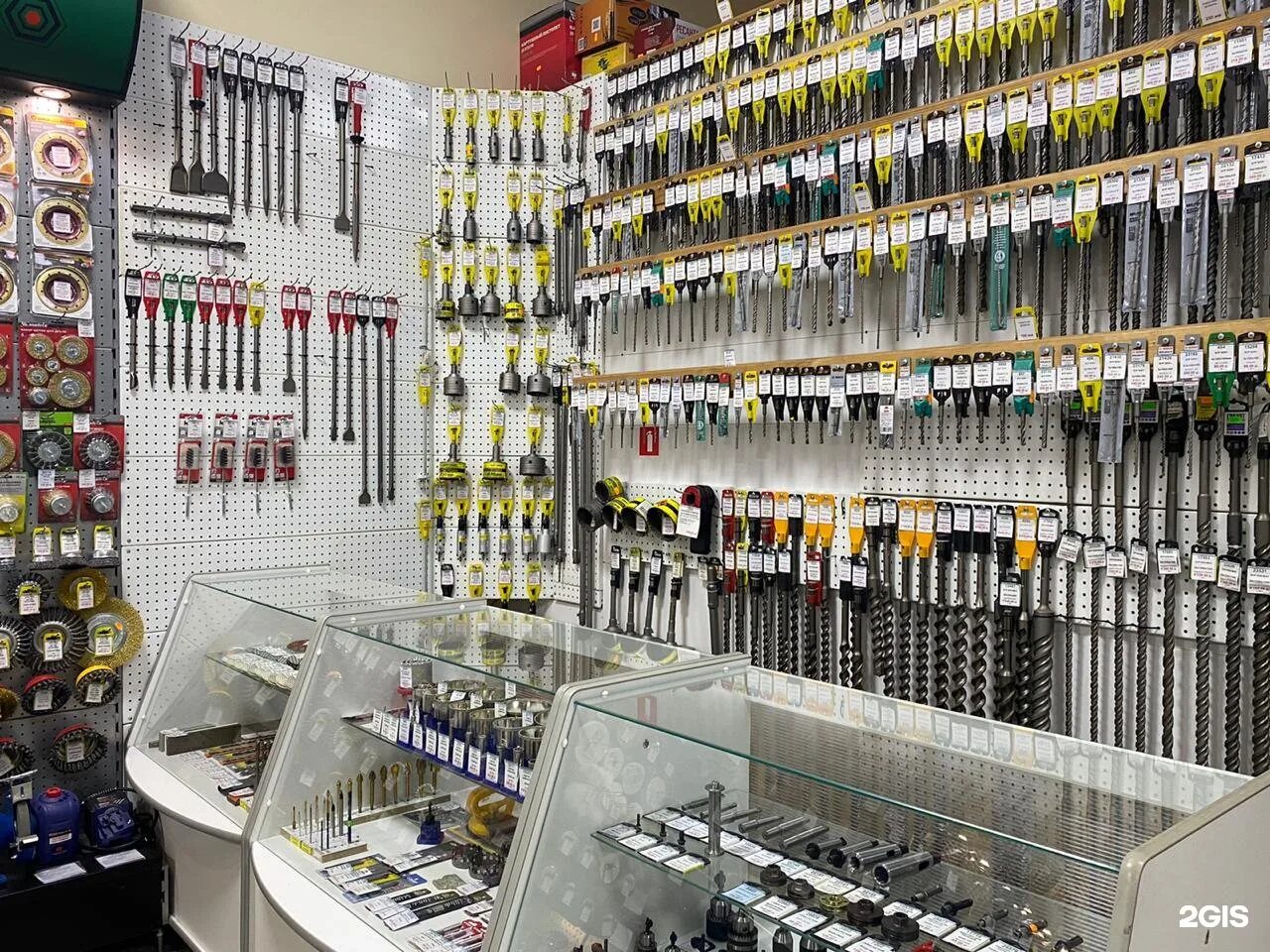 завхоз иконка. магазин хозтоваров вывеска. завхоз воронеж. олимпия новокузнецк. работа администратором в воронеже.