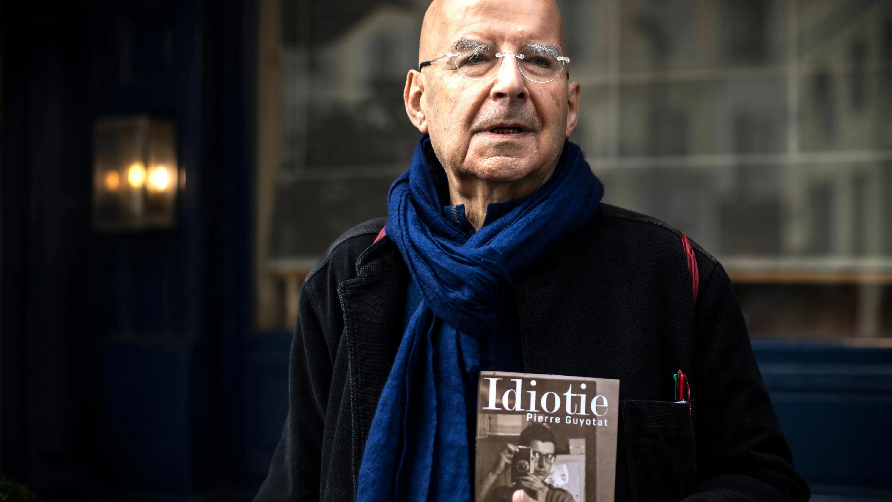 Pierre boulle планета обезьян. Французский писатель пьер. Пьер леметр. Пьер буль. Пьер гийота птица.